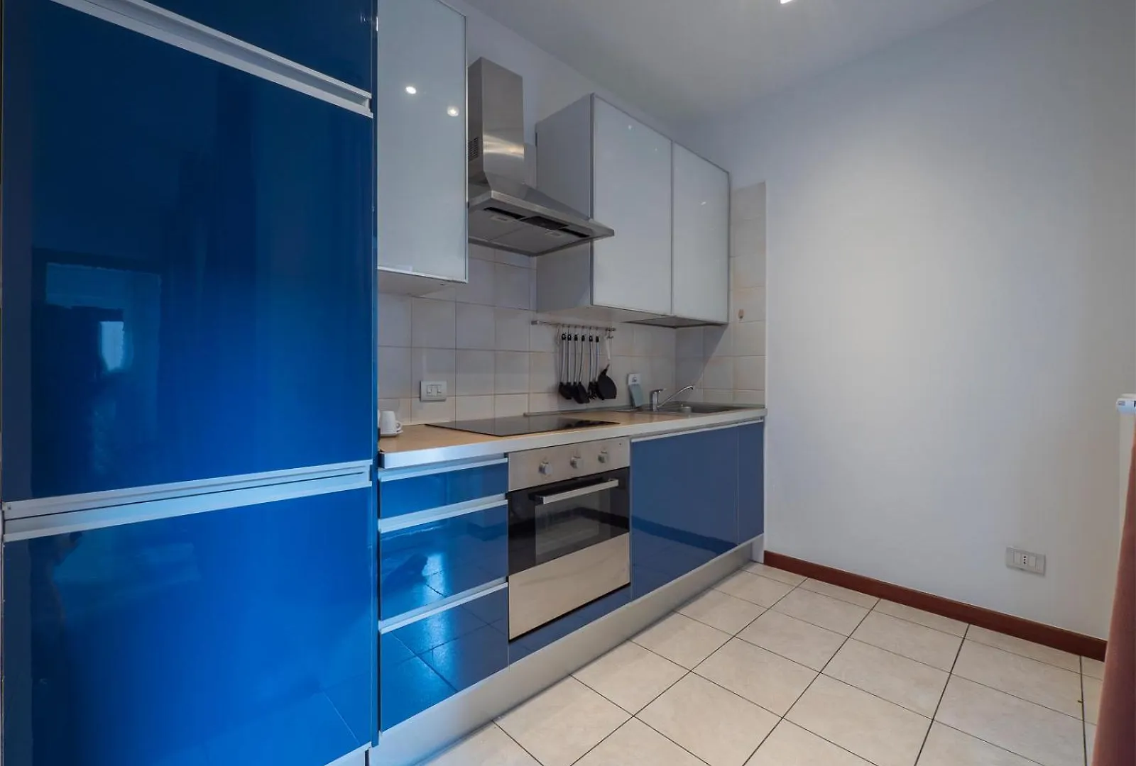 I Host Apartment - Trivulziana 3 Milan 0*,